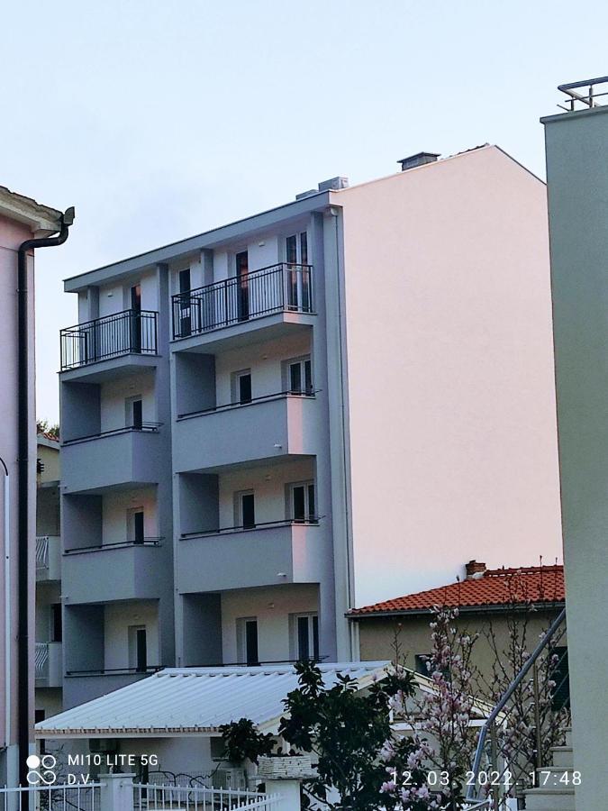 Apartmani Daniela Podgora Exteriér fotografie